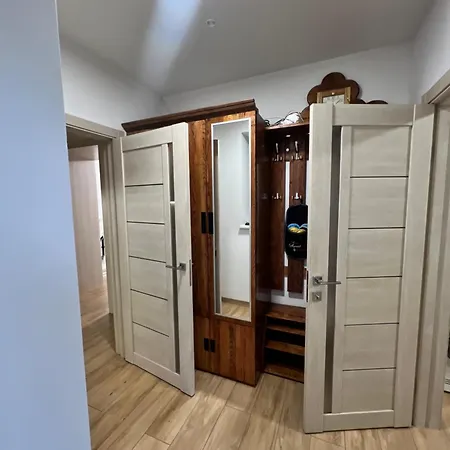 Carpatian Apartamento Lviv